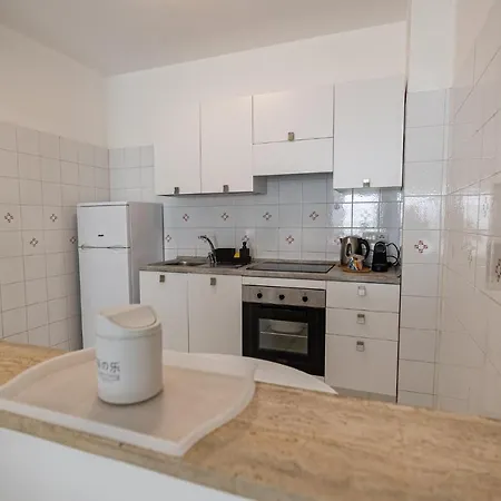 Aparthotel Fiorita 3*