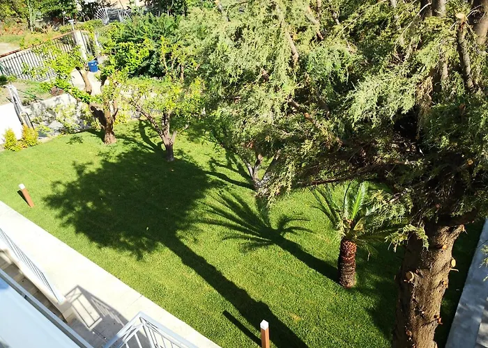 アパートホテル Fiorita ロッチェッラ・イオーニカ