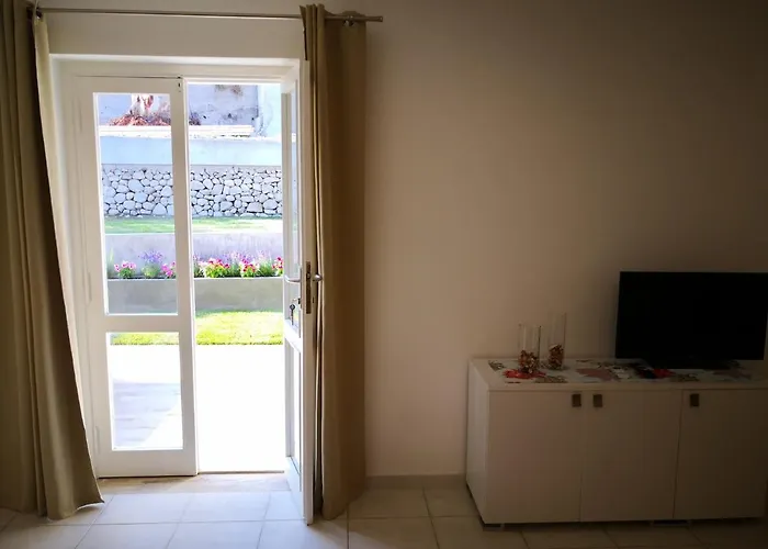 Fiorita מלון דירות