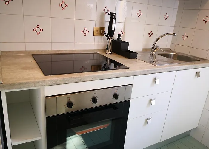 アパートホテル Fiorita ロッチェッラ・イオーニカ