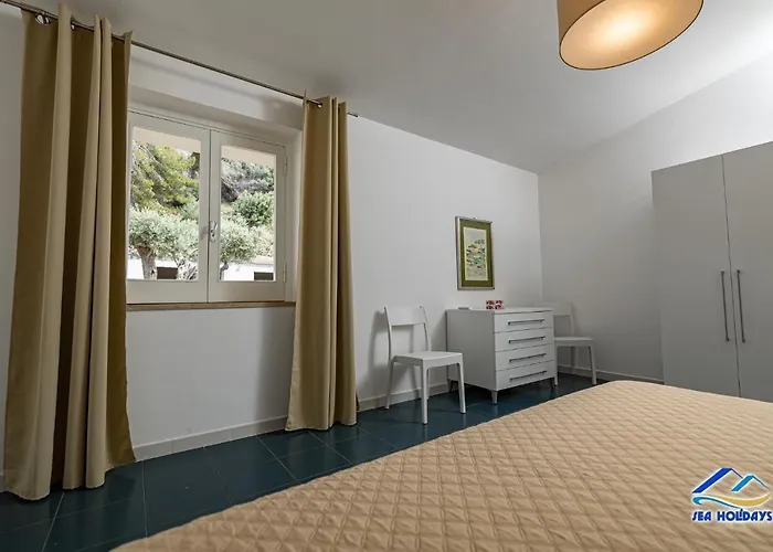 מלון דירות Fiorita רוצ'לה איוניקה